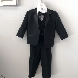 Suit